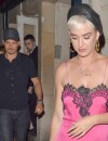 Katy Perry et Orlando Bloom fiancés : Il a fait sa demande à la Saint-Valentin, elle dévoile la bague sur Instagram.