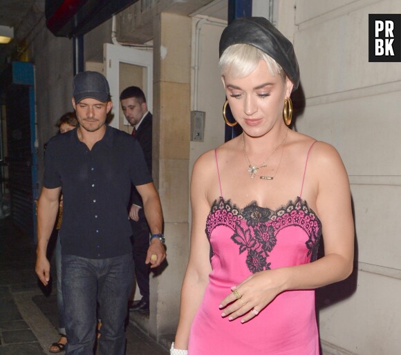 Katy Perry et Orlando Bloom fiancés : Il a fait sa demande à la Saint-Valentin, elle dévoile la bague sur Instagram.