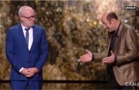 Olivier Baroux reçoit le prix du public pour Les Tuche 3, retrouvailles émouvantes avec Kad Merad et son père lors des César 2019