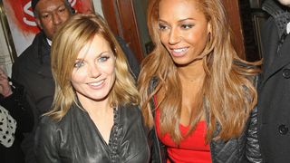Spice Girls : Mel B révèle avoir eu une liaison avec... Geri Halliwell !