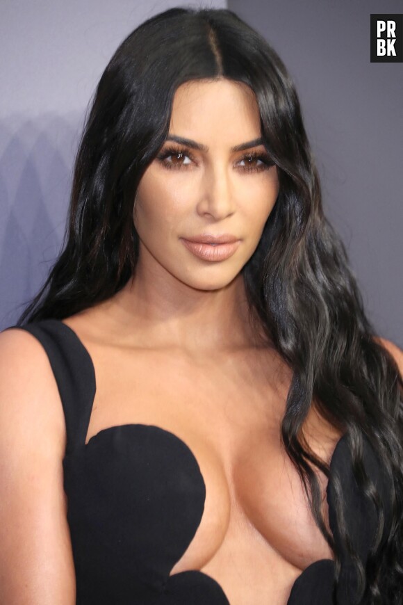 Kim Kardashian bientôt avocate ? La star étudie le droit depuis des mois