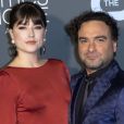 Johnny Galecki (Leonard dans The Big Bang Theory) bientôt papa pour ola première fois : lui et sa copine Alaina Meyer dévoilent le sexe de leur futur bébé.