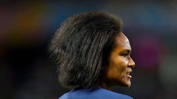 Wendie Renard se confie sur la mort de son père quand elle avait 8 ans : "je n'ai jamais pleuré"