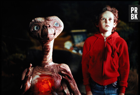 E.T. et Elliott dans le film de 1982
