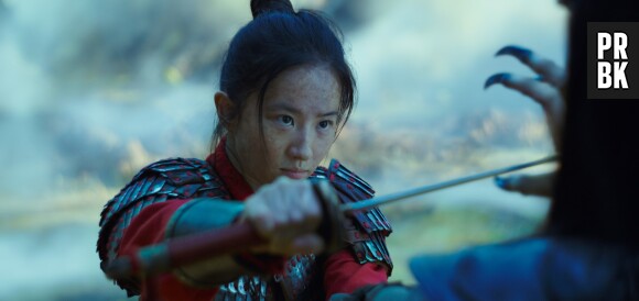 Mulan : la réalisatrice explique pourquoi Mushu et les chansons du dessin-animé sont absents du film