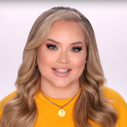 Nikkie Tutorials à l&#039;Eurovision 2020 : la youtubeuse transgenre va présenter le concours en ligne