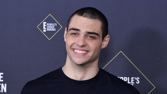 Noah Centineo partage son numéro de téléphone pour se rapprocher de ses fans pendant le confinement