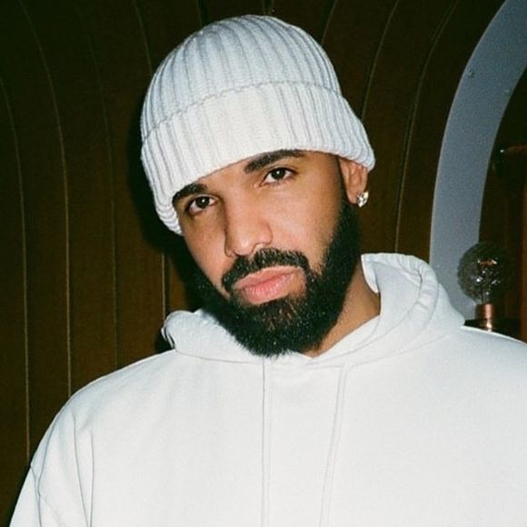 Drake papa : il dévoile pour la première fois le visage de son fils caché Adonis