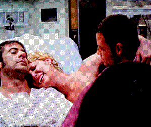Grey's Anatomy : Alex soutient Izzie après la mort de Denny