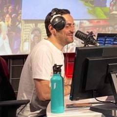 Camille Combal très ému : revivez ses adieux au Virgin Tonic après 6 ans à la tête de la matinale
