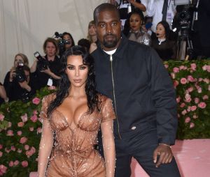 Kanye West accuse Kim Kardashian de l'avoir trompé et renomme Kris Jenner Kris Jong-Un