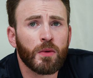 Chris Evans réagit à sa dickpic de la meilleure des façons