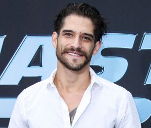 Tyler Posey révèle avoir déjà eu des relations avec des hommes, mais n'avoir jamais couché avec