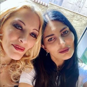 Loana annoncée morte par erreur : "Elle est bien vivante", assure son agent Sylvie Ortega Munos