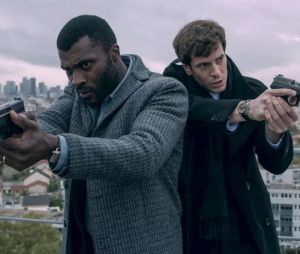 Luther : le remake de TF1 est-il fidèle à la version originale avec Idris Elba ?