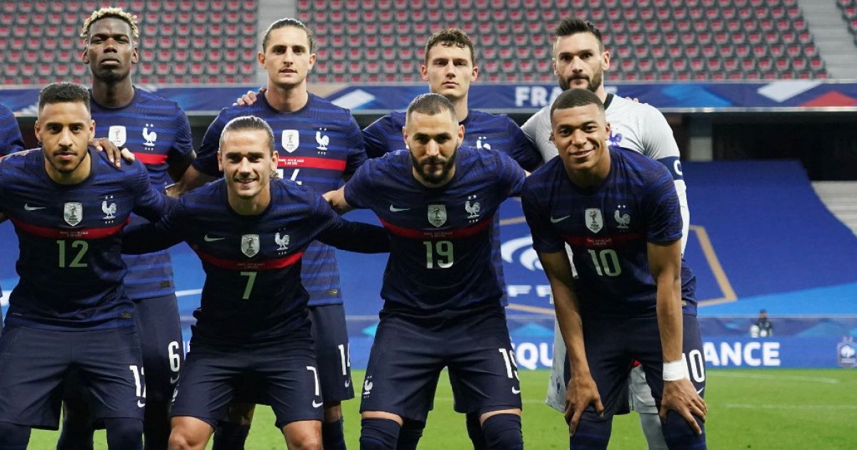 Pourquoi les Bleus ne vont PAS gagner l'Euro 2020 : chatte à DD, moustache, danse de Griezmann ...