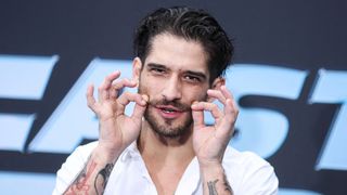 Tyler Posey (Teen Wolf) accusé de "gay-baiting" sur OnlyFans, le comédien révèle être queer