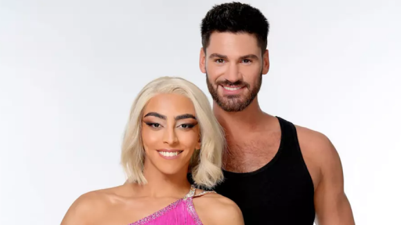 Bilal Hassani lors d'une interview vidéo pour PRBK. Danse avec les stars 2021 : Jordan Mouillerac avoue "Je ne suis pas sûr que tous les danseurs auraient dit oui..." de danser avec un homme