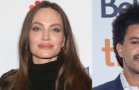 Angelina Jolie dans la bande-annonce vidéo des Eternels (Marvel). Angelina Jolie serait en couple avec The Weeknd, il semble confirmer leur romance avec sa chanson Here We Go... Again.