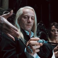 Harry Potter : Jason Isaacs refuse de juger (pour l&#039;instant) J.K. Rowling, mais il a une raison