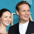 Sam Heughan (Outlander) en couple avec Caitriona Balfe ? Il réagit aux rumeurs