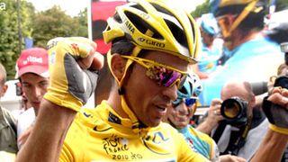 Alberto Contador ... suspendu 1 an et en plus il perd son Tour de France 2010