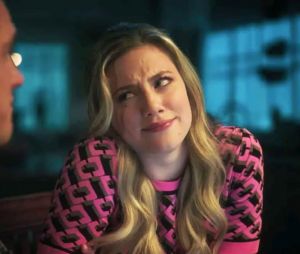 La bande-annonce de l'épisode 22 de la saison 6 de Riverdale : Lili Reinhart avoue que les acteurs ne comprennent pas pourquoi la série est partie en vrille