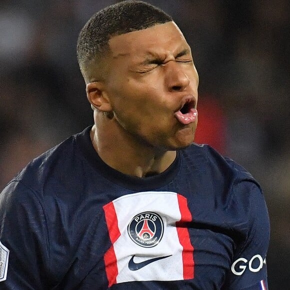 "Ca sert plus à rien de parler d'amour du maillot", l'énorme salaire de Kylian Mbappé dévoilé, les supporters en colère