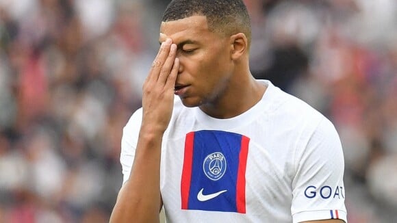 Kylian Mbappé, melon d'or ? Zlatan Ibrahimovic le tacle des deux pieds et s'attaque à ses proches, "Tais-toi et reste à ta place"