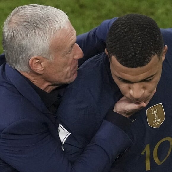 "Deschamps ne l'a pas apprécié" : bientôt la guerre en Kylian Mbappé et l'entraîneur de l'Equipe de France ? Grosses tensions à craindre pour les Bleus