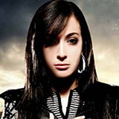 Kenza Farah ... son nouveau single, Sans jamais se plaindre