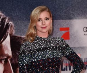 Emily VanCamp - Première du film "Captain America : Civil War" au Sony Center à Berlin. Le 21 avril 2016  