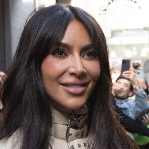 Kim Kardashian quitte la boutique Dolce & Gabbana à Milan, en marge de la Fashion Week, le 25 février 2023.  Kim Kardashian is seen at the Dolce & Gabbana Store during the Milan Fashion Week Womenswear Fall/Winter 2023/2024 on February 25, 2023 in Milan, 