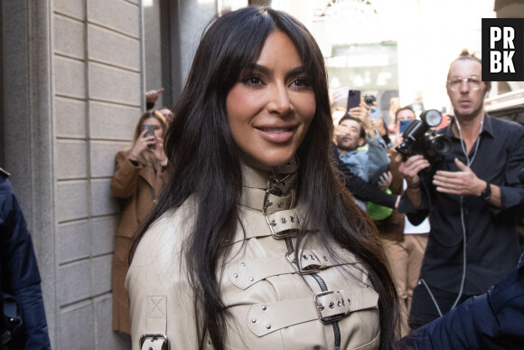 Kim Kardashian quitte la boutique Dolce & Gabbana à Milan, en marge de la Fashion Week, le 25 février 2023.  Kim Kardashian is seen at the Dolce & Gabbana Store during the Milan Fashion Week Womenswear Fall/Winter 2023/2024 on February 25, 2023 in Milan, 