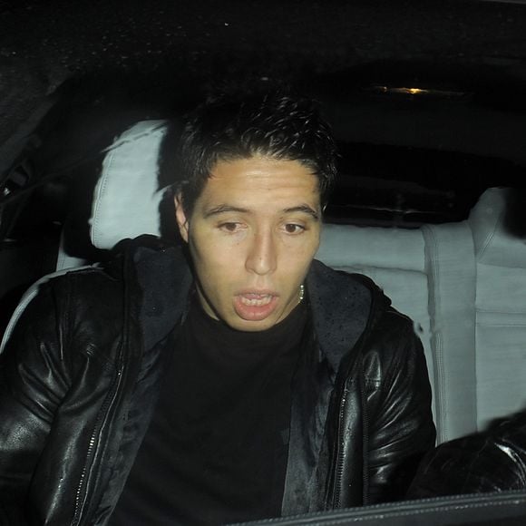 SAMIR NASRI - LES JOUEURS DE L'EQUIPE DE MANCHESTER CITY SORTENT DEGUISES DE LEUR FETE DE NOEL AU CLUB ANAYA A LONDRES, LE 12 DECEMBRE 2011. ILS SONT RENTRES A LEUR HOTEL VERS 5H30 DU MATIN.  12.DECEMBER.2011 LONDON PEOPLE LEAVING MANCHESTER CITY'S FANCY DRESS CHRISTMAS PARTY AT ANAYA IN MAYFAIR BEFORE RETURNING BACK TO THEIR HOTEL AT 5.30AM. 