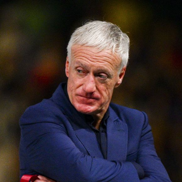 Deception de Didier Deschamps entraineur / Selectionneur France - Remise du trophée de la Coupe du Monde 2022 au Qatar (FIFA World Cup Qatar 2022) à l'équipe d'argentine après sa victoire contre la France en finale (3-3 - tab 2-4). Doha, le 18 décembre 2022.  Presentation of the trophy for the 2022 World Cup in Qatar (FIFA World Cup Qatar 2022) to the Argentinian team after their victory against France in the final (3-3 - tab 2-4). Doha, December 18, 2022. 