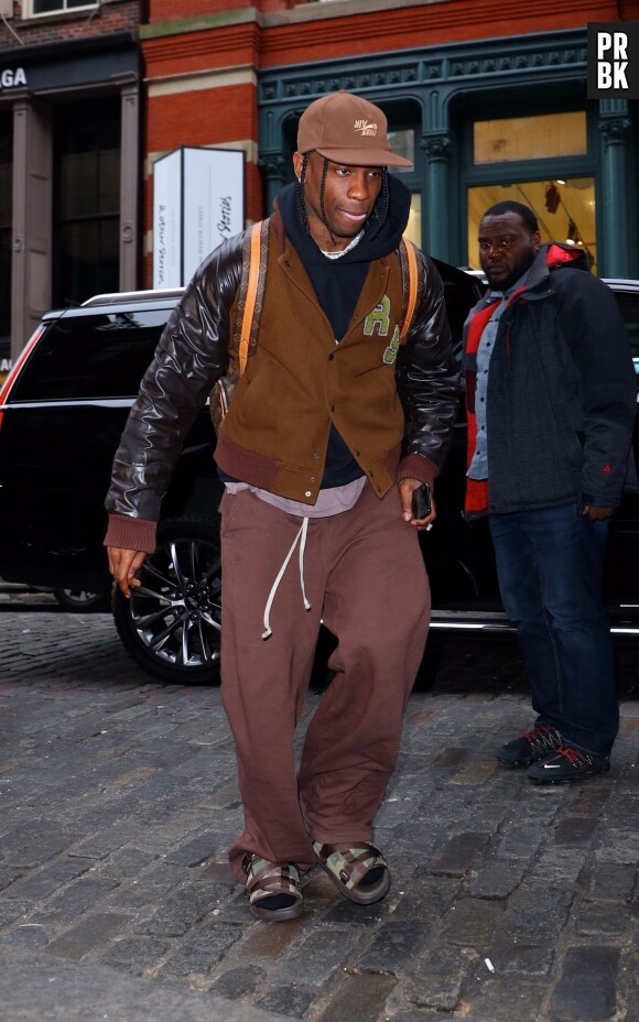 Travis Scott arrive à l'hôtel Mercer à New York, le 5 février 2020.


