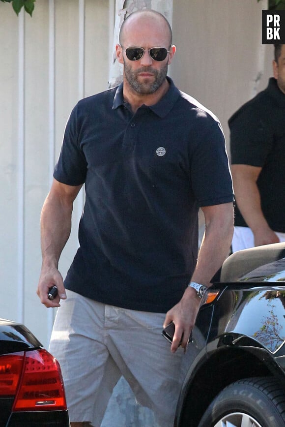 Jason Statham et sa compagne Rosie Huntington-Whiteley quittent un restaurant de Malibu le 6 septembre 2015. 