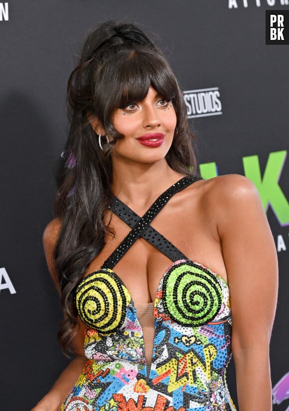 Jameela Jamil au photocall lors de la première de la série Marvel "She Hulk Avocate" au cinéma El Capitan à Los Angeles le 15 août 2022.