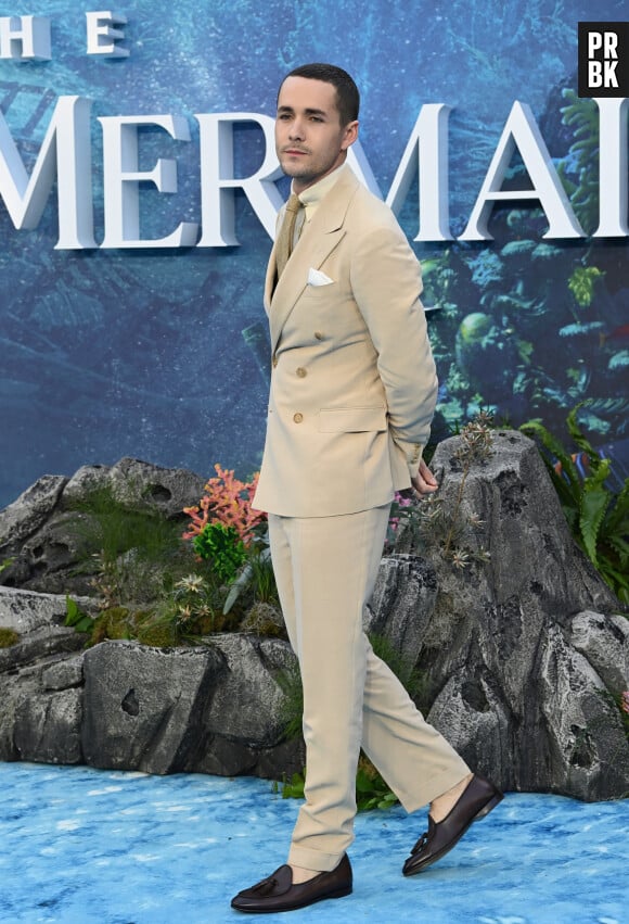Jonah Hauer-King à la première du film "La Petite Sirène (The Little Mermaid)" à Londres, le 15 mai 2023.  Celebrities at the premiere of "La Petite Sirène (The Little Mermaid)" in London. May 15th, 2023. 
