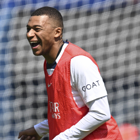 Kylian Mbappe à l'entrainement du PSG au Parc des Princes, le 24 mai 2023. © Jean-Baptiste Autissier/Panoramic/Bestimage