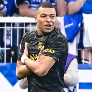 Joie de Kylian Mbappe après un de ses buts contre Auxerre, le 21 mai 2023.