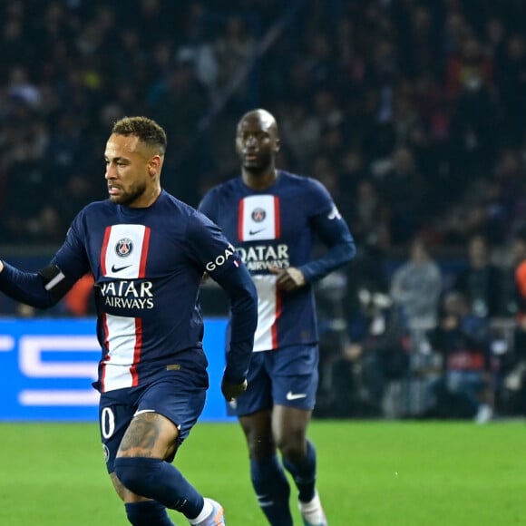 Neymar Jr contre le Bayern Munich au Parc Des Princes, le 14 février 2023.