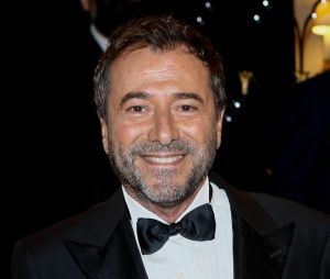 Bernard Montiel - Arrivées à la 10ème édition du "Global Gift Gala 2022" au Four Seasons Hotel George V à Paris le 19 novembre 2022. © Christophe Clovis / Bestimage.