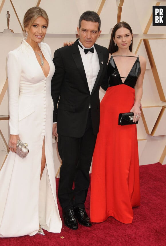 Nicole Kimpel, Antonio Banderas, Stella Banderas - Photocall des arrivées de la 92ème cérémonie des Oscars 2020 au Hollywood and Highland à Los Angeles le 9 février 2020. 