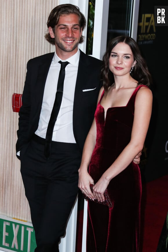 Eli Meyer et sa compagne Stella Banderas - Photocall des "23rd Annual Film Awards" à Los Angeles, le 3 novembre 2019 