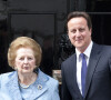 En Angleterre, haïr Thatcher, surnommée "la Dame de fer", et la philosophie (conservatrice et libérale) qu'elle a popularisé, est un sport national. "Miss Maggie" dépasse le réel : elle a la réputation des grandes méchantes de fictions.  
MARGARETH THATCHER (1ER MINISTRE DU ROYAUME UNI DE 1979 A 1990) REND VISITE A DAVID CAMERON AU 10 DOWNING STREET A LONDRES 