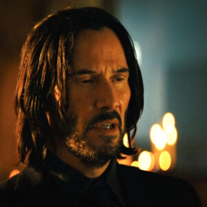 Capture d'écran de la première bande-annonce de John Wick 4 avec Keanu Reeves.  Keanu Reeves wages war on The High Table and faces off against Bill Skarsgard's villain in new trailer for John Wick 4. Reeves returns in the titular role in the action franchise that, despite being released years apart, all takes place within a couple of weeks. Although it all started with a dog, Mr. Wick now finds himself on the brink of war with the very society that's given him a life and purpose before settling down. In the newest installment in the action franchise, Keanu returns along with former Matrix co-star Laurence Fishburne. Ian McShane and Lance Reddick also co-star, making their respective reprisals. This entry ups the ante by adding massive martial arts talents Donnie Yen and Scott Adkins. The film also adds Hiroyuki Sanada from this year's Bullet Train, as well as Bill Skarsgård as antagonist Marquis de Garmont. The movie will deal with the aftermath of the last film, John Wick Chapter 3: Parabellum, which sees a civil war with the underground assassin world. The massive scope of the last film will also continue in this installment as John will be traveling to Paris, Berlin, and Osaka. The two-minute trailer - set to Westlife's 1999 song Seasons in the Sun - begins with John and Caine, played by Yen, seated inside a candle-lit church. Wick tells Caine he was: "Saying hello," to his late wife Helen, who died from terminal illness before the first film in 2014. Caine then warns him: "You're going to die," and Wick replies: "Maybe not." The camera cuts to Marquis saying from his palatial mansion: "A new day is dawning. New ideas, new rules, new management." Wick's colleague Winston (McShane), the manager of the Continental Hotel, tells him to: "Challenge the Marquis to single combat. Win or lose. It's a way out. Just have fun out there." Wick then reunites with the Bowery King (Fishburne), who hands him a gun and a suit and says: "A man has to look his best when it's time to get married or buried." Later, Wick is in Paris meeting face to face with Marquis of The High Table, a council of 12 crime lords that govern the underworld's most powerful criminal organizations. "If you win, the table will honor its word. You will have your freedom," the Marquis vows. The Marquis' associate (Clancy Brown) later instructs: "Under the old laws, only one can survive. Failure to meet at sunrise will result in execution." But before their duel, Wick will have to face off against a series of henchmen and 'his most lethal adversaries yet'. BACKGRID DOES NOT CLAIM ANY COPYRIGHT OR LICENSE IN THE ATTACHED MATERIAL. ANY DOWNLOADING FEES CHARGED BY BACKGRID ARE FOR BACKGRID'S SERVICES ONLY, AND DO NOT, NOR ARE THEY INTENDED TO, CONVEY TO THE USER ANY COPYRIGHT OR LICENSE IN THE MATERIAL. BY PUBLISHING THIS MATERIAL , THE USER EXPRESSLY AGREES TO INDEMNIFY AND TO HOLD BACKGRID HARMLESS FROM ANY CLAIMS, DEMANDS, OR CAUSES OF ACTION ARISING OUT OF OR CONNECTED IN ANY WAY WITH USER'S PUBLICATION OF THE MATERIAL