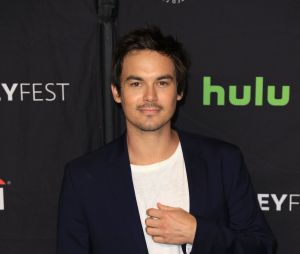 Tyler Blackburn au photocall de la série "Pretty Little Liars" au 34ème Paley festival à Los Angeles le 25 mars 2017.