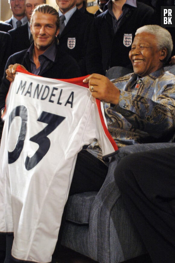 David Beckham rencontre Nelson Mandela à Johannesbourg, le 21 mai, 2003. Photo par PA Photos/ABACAPRESS.COM
